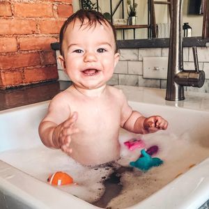 Meet your Posher, Suzy